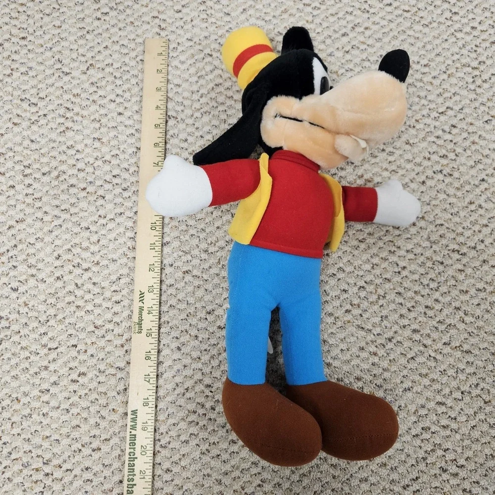 Vintage Disney Goofy Plush Collectible‎ and 20